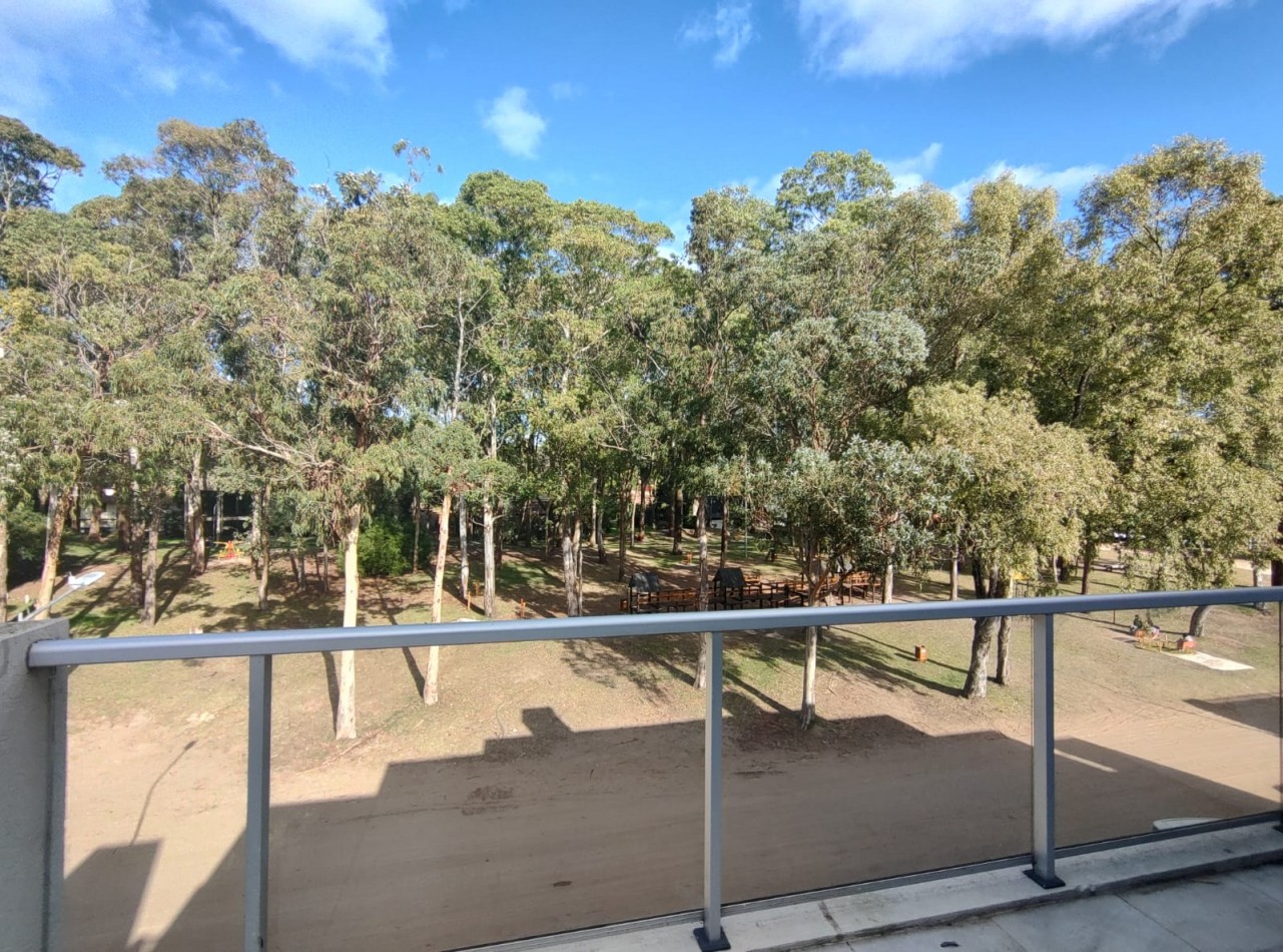 DEPARTAMENTO TRES AMBIENTES EN VENTA - PINAMAR CENTRO