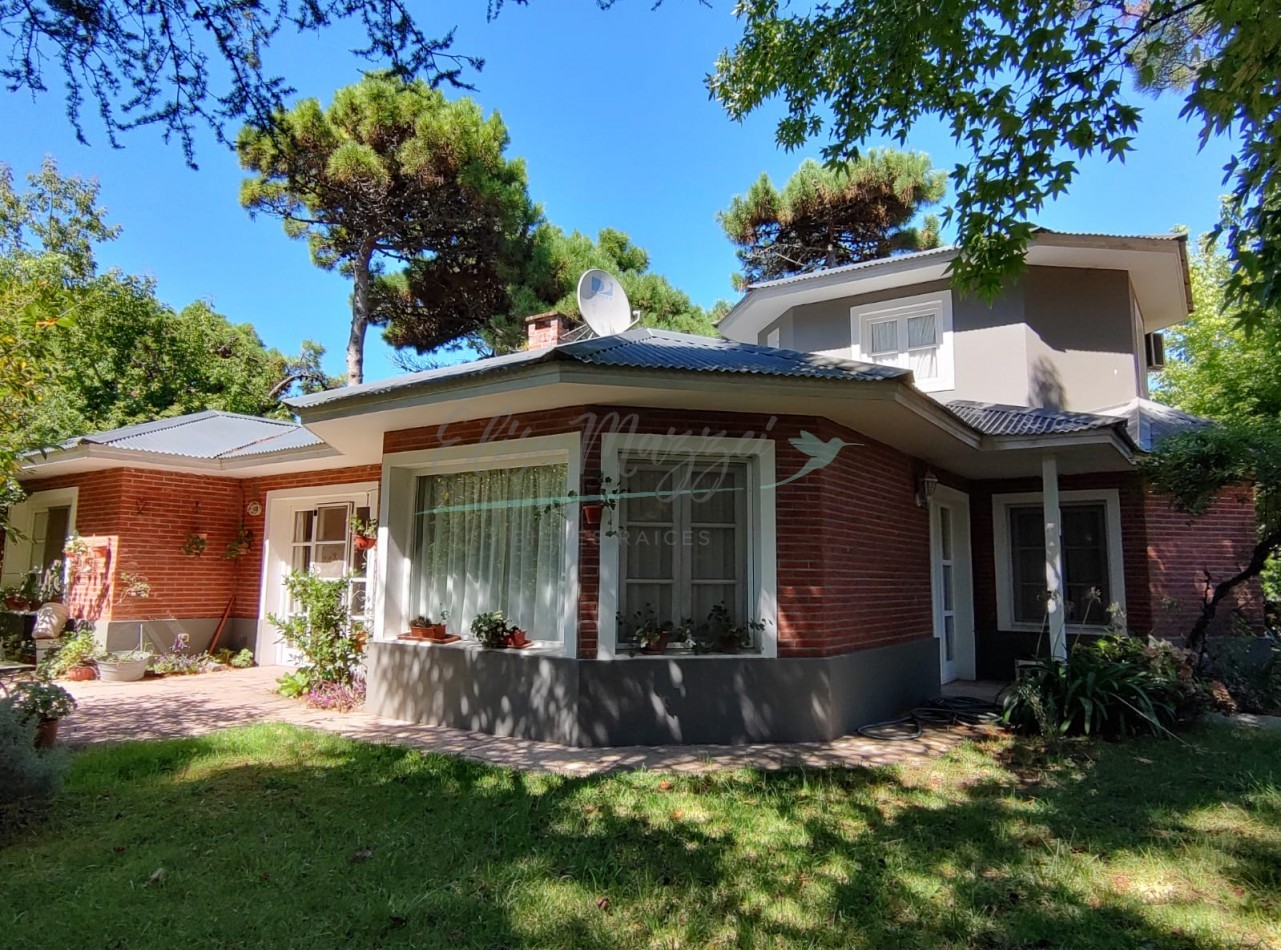 CASA EN VENTA - PINAMAR