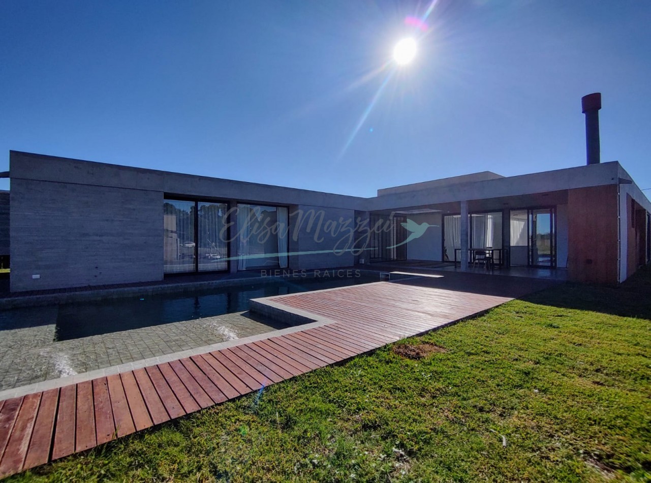 CASA EN VENTA - MADARIAGA