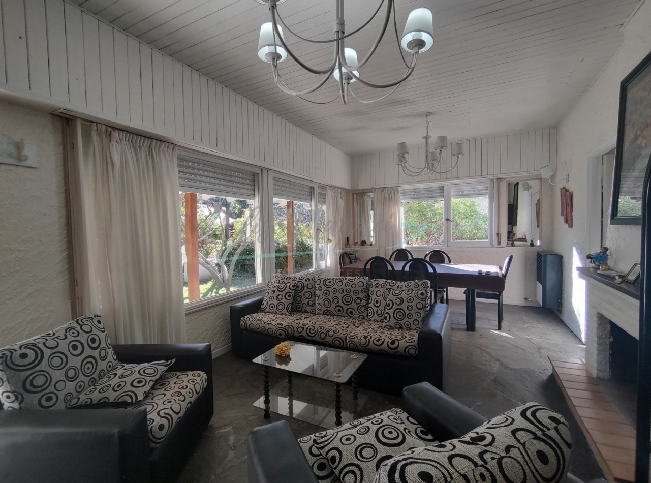 CASA EN VENTA - PINAMAR