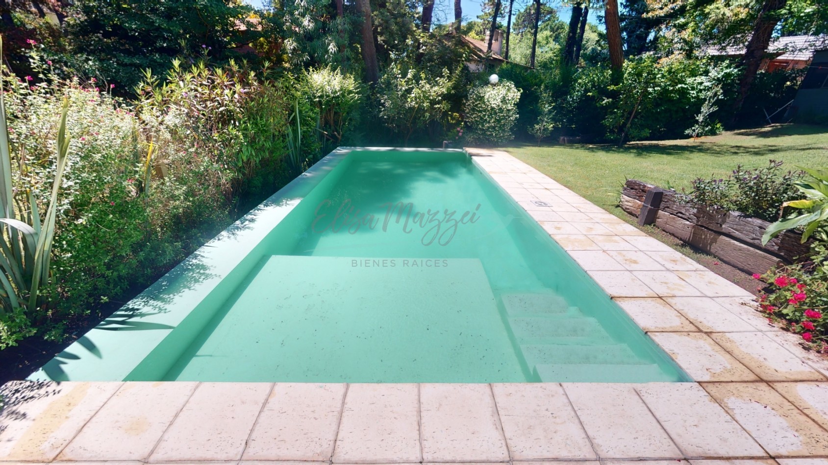 CASA EN VENTA - PINAMAR