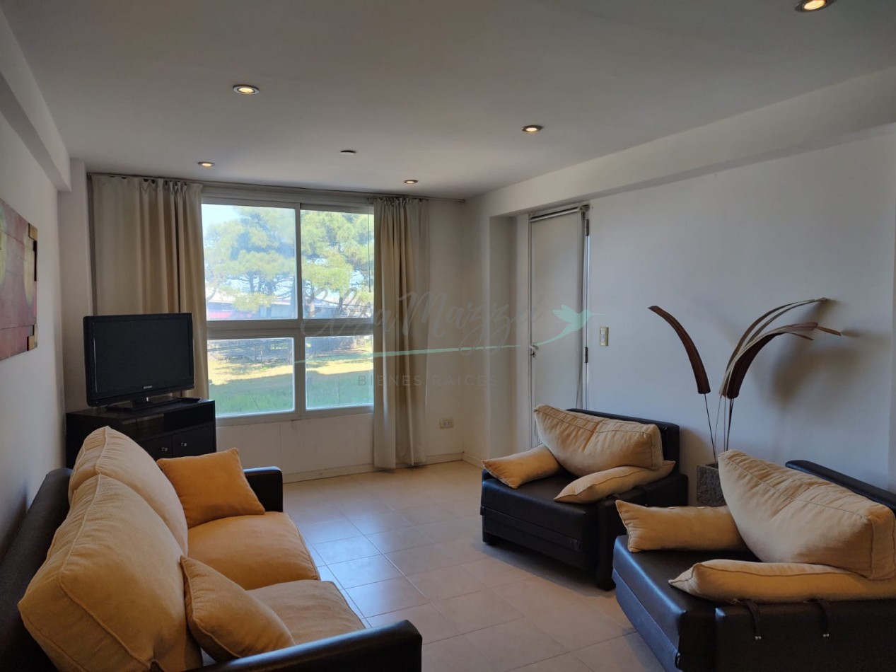 DEPARTAMENTO DOS AMBIENTES - EN VENTA - A METROS DEL MAR - PINAMAR