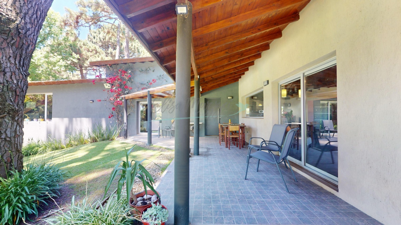 CASA EN VENTA - PINAMAR