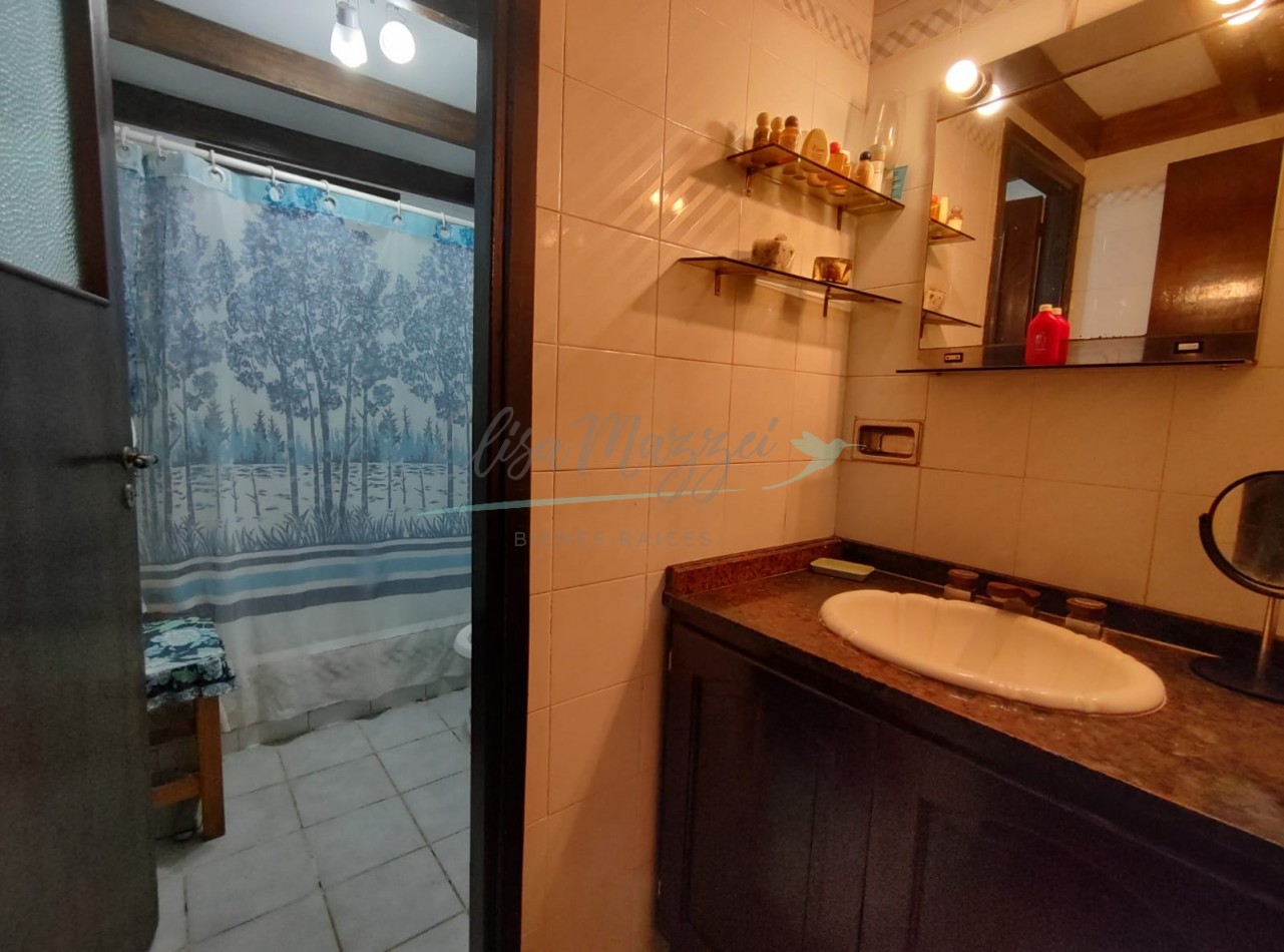 CASA EN VENTA - PINAMAR NORTE - SOBRE DOS LOTES