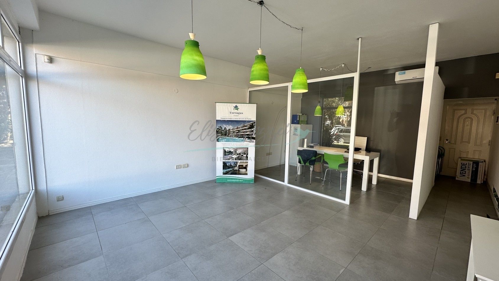 OFICINA EN ALQUILER - LOCAL EN PINAMAR CENTRO