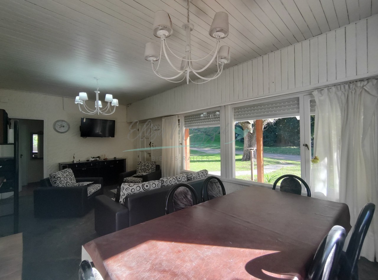 CASA EN VENTA - PINAMAR