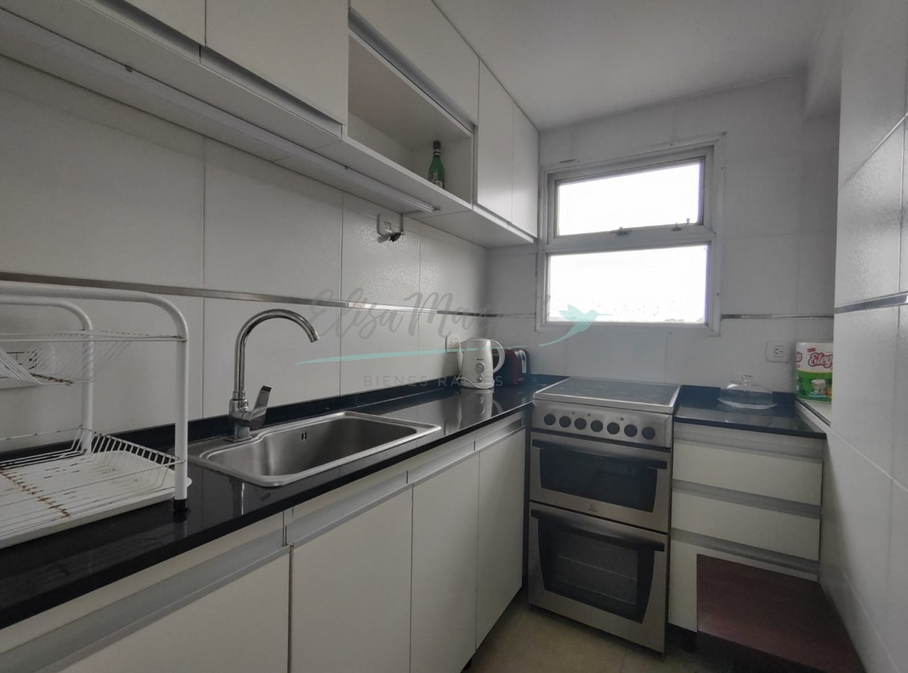 DEPARTAMENTO TRES AMBIENTES EN VENTA - PINAMAR CENTRO - CERCA DEL MAR