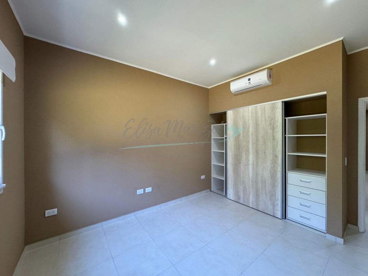 CASA EN VENTA EN ZONA ALAMOS - PINAMAR 