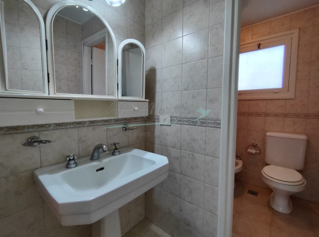 CASA EN VENTA - PINAMAR