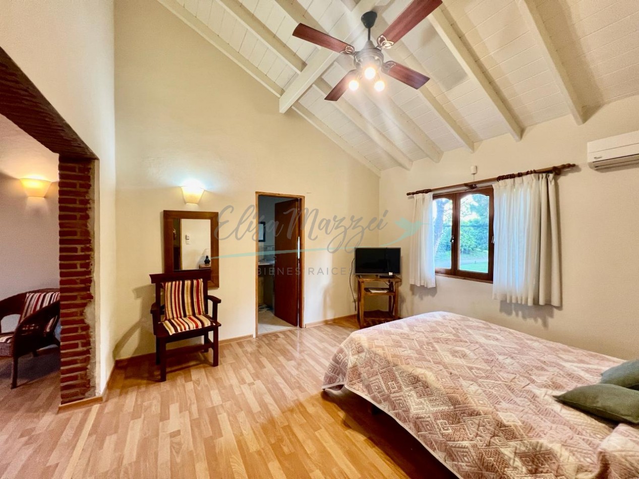 CASA EN VENTA - PINAMAR