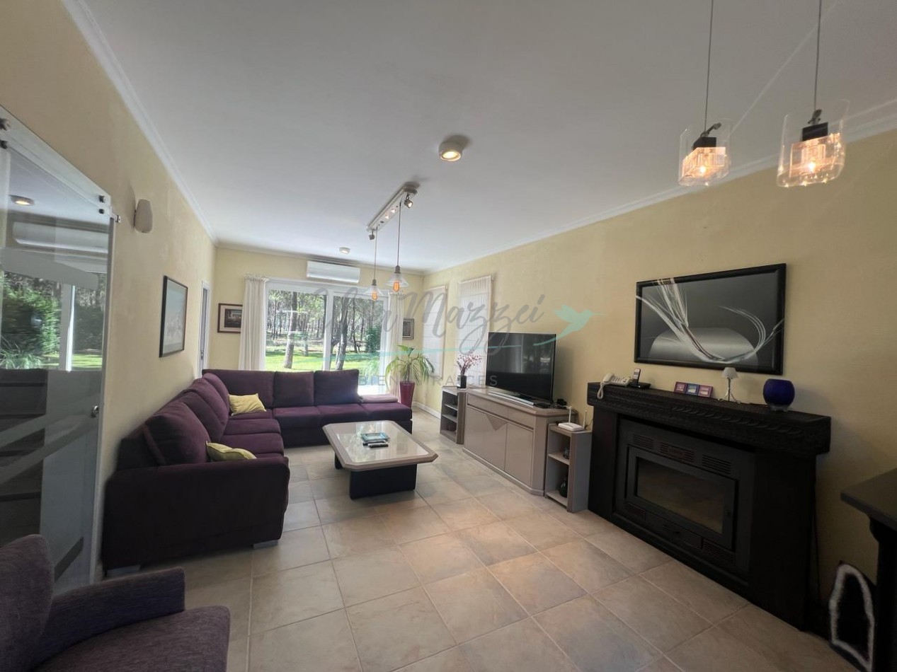 CASA EN VENTA - LA HERRADURA - PINAMAR