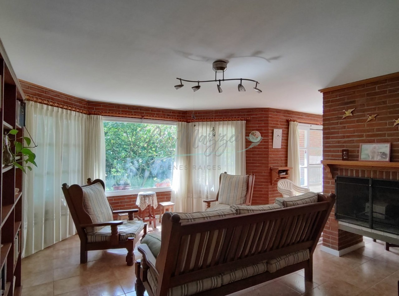 CASA EN VENTA - PINAMAR