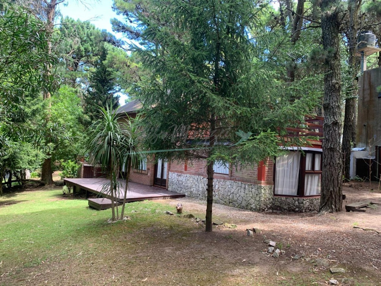 CASA EN VENTA - MAR DE LAS PAMPAS