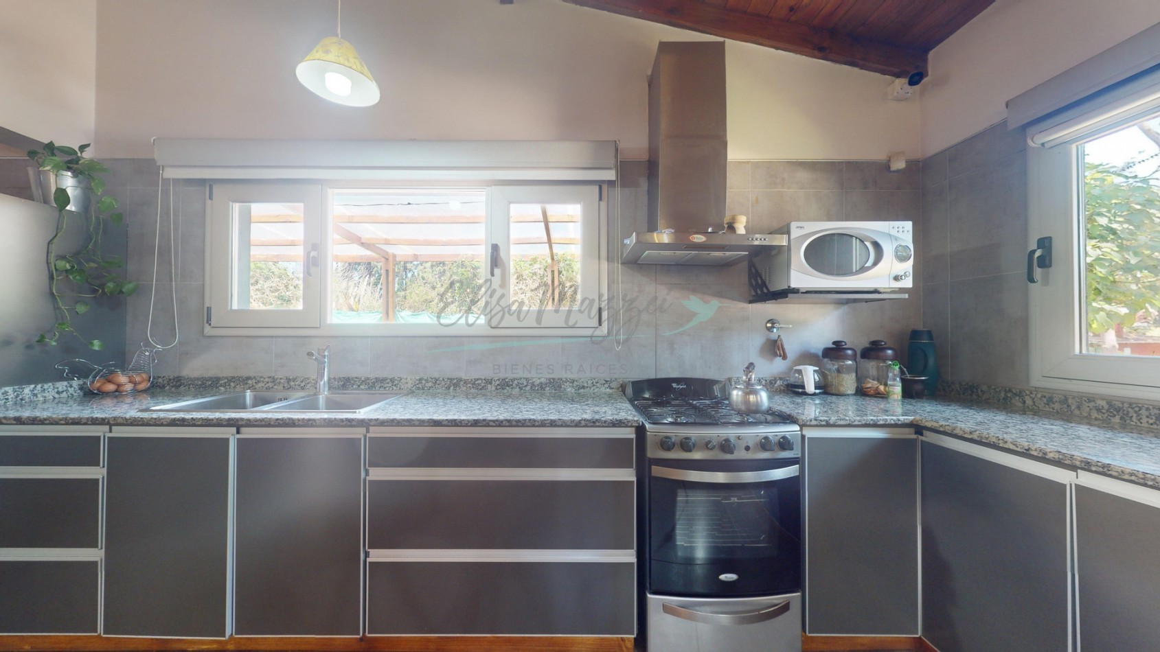 CASA EN VENTA - PINAMAR