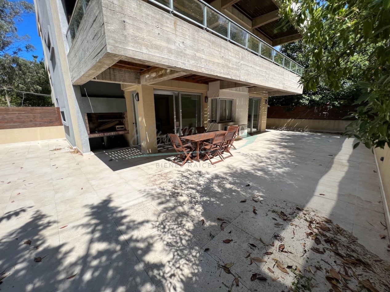 DEPARTAMENTO EN VENTA - PINAMAR 