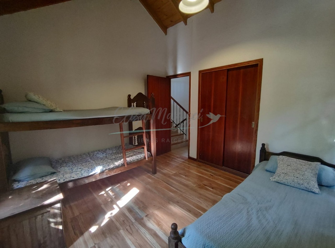 CASA EN VENTA SEIS AMBIENTES - PINAMAR