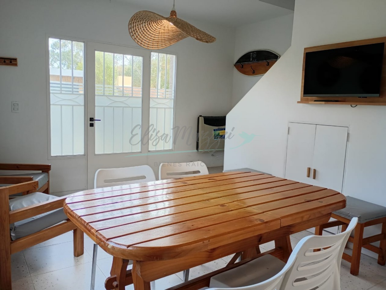 DEPARTAMENTO TIPO DUPLEX EN VENTA - CUATRO AMBIENTES - VALERIA DEL MAR