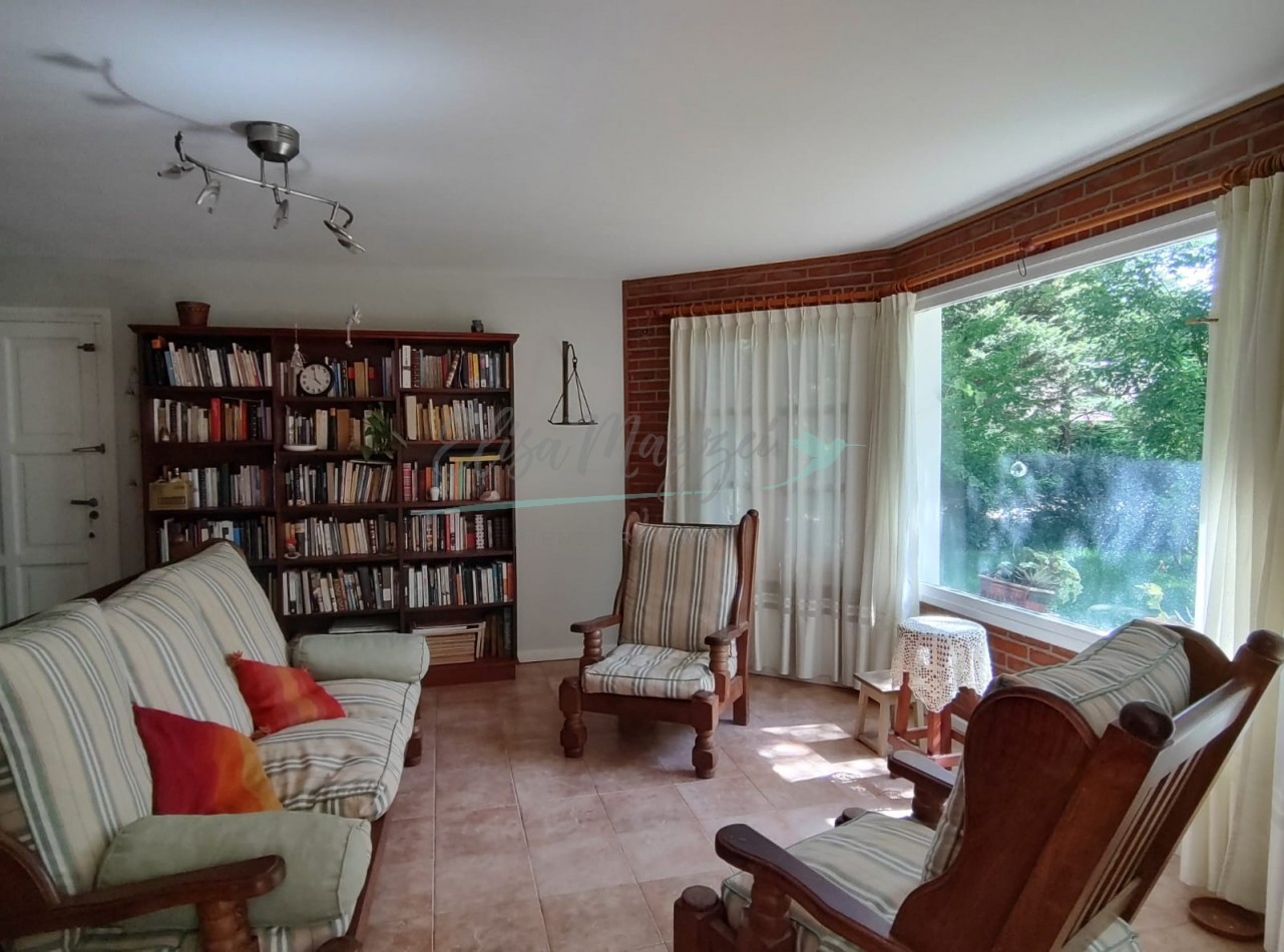 CASA EN VENTA - PINAMAR