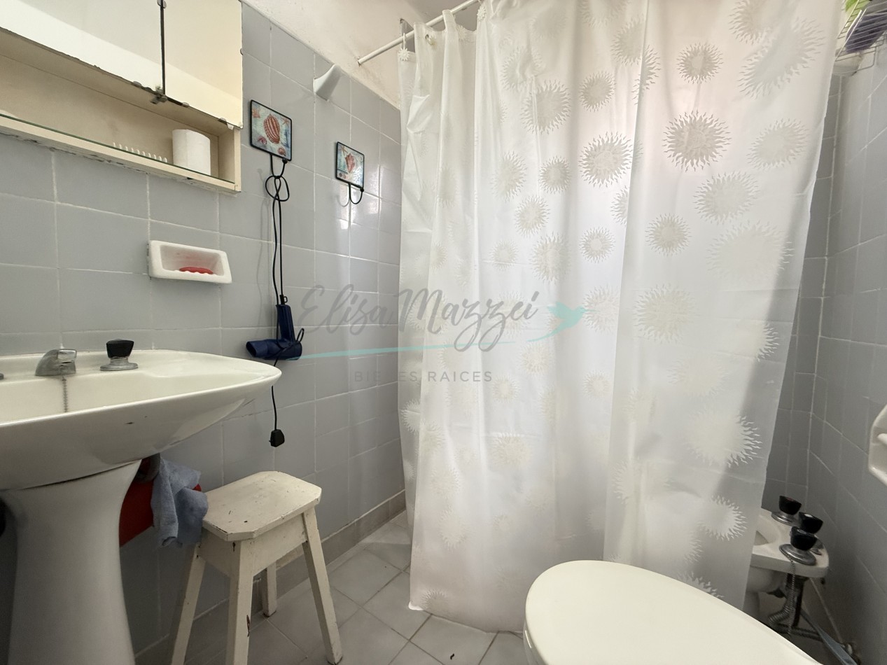 CASA EN VENTA - VALERIA DEL MAR - PINAMAR 