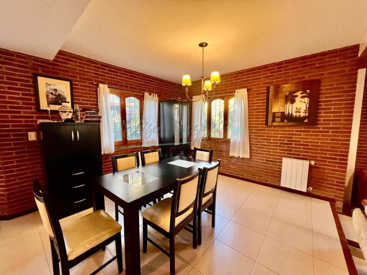 CASA EN VENTA - PINAMAR