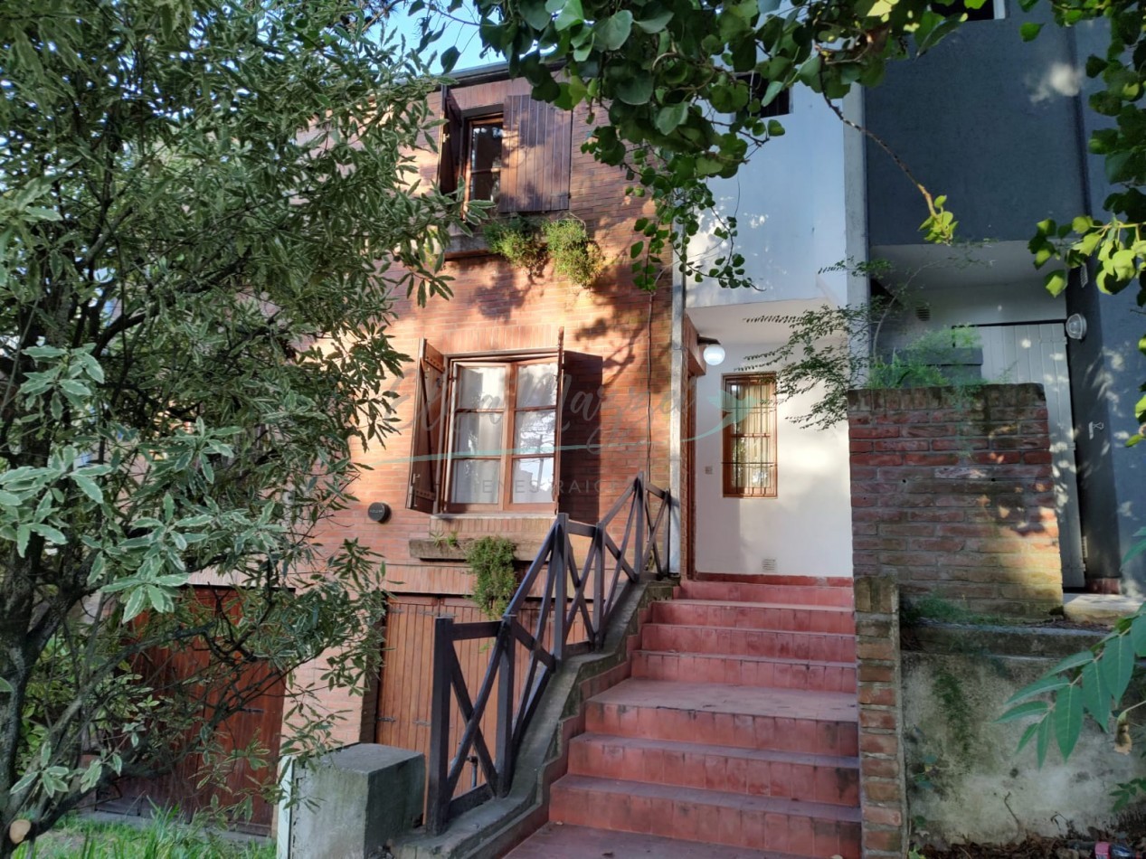 TRIPLEX CUATRO AMBIENTES EN VENTA - PINAMAR
