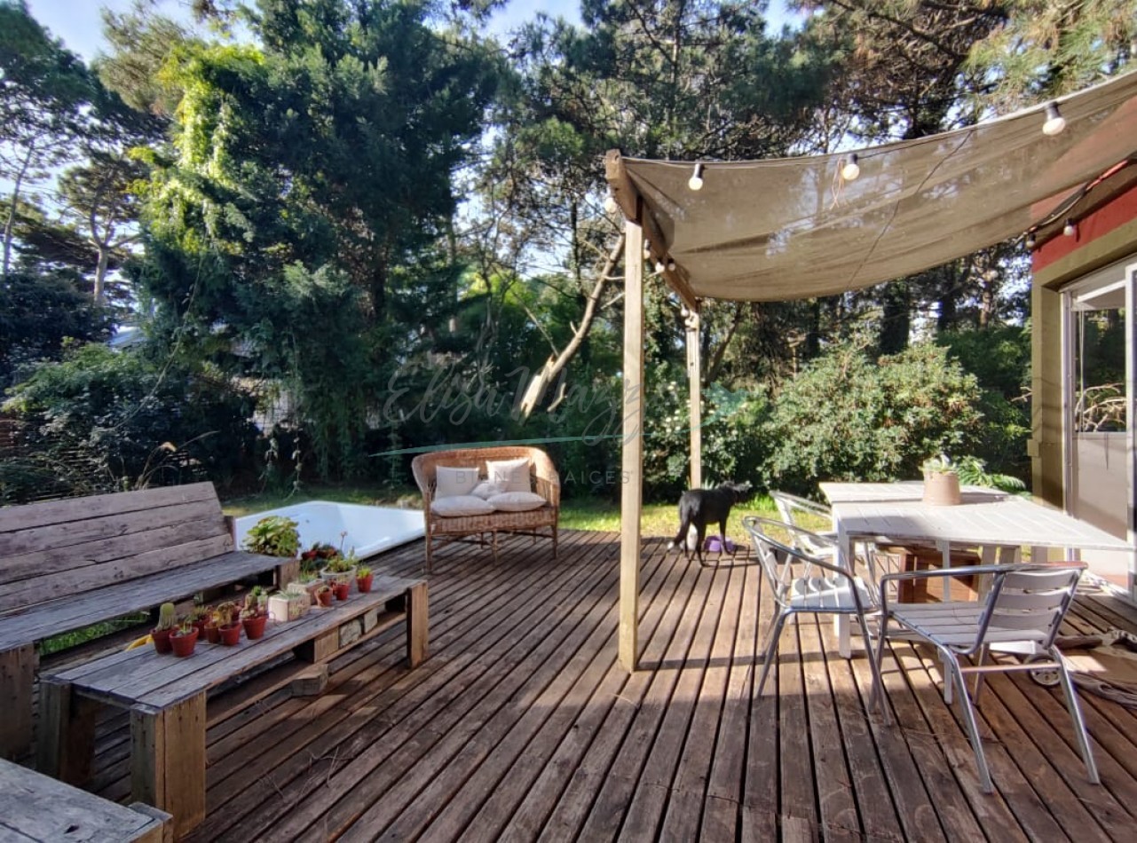 CASA EN VENTA - VALERIA DEL MAR