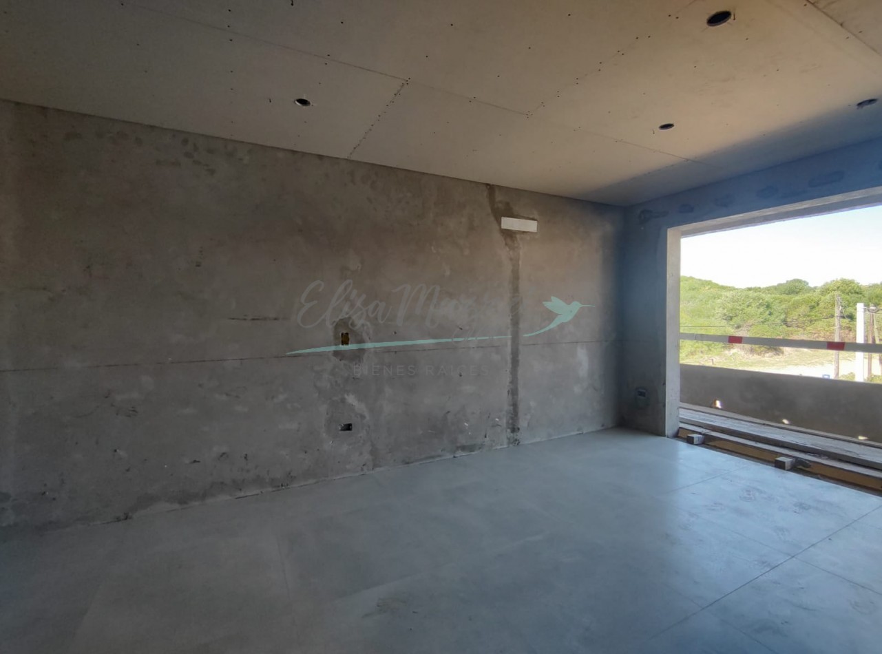 DEPARTAMENTO EN VENTA FRENTE AL MAR - MAR DE OSTENDE - PINAMAR