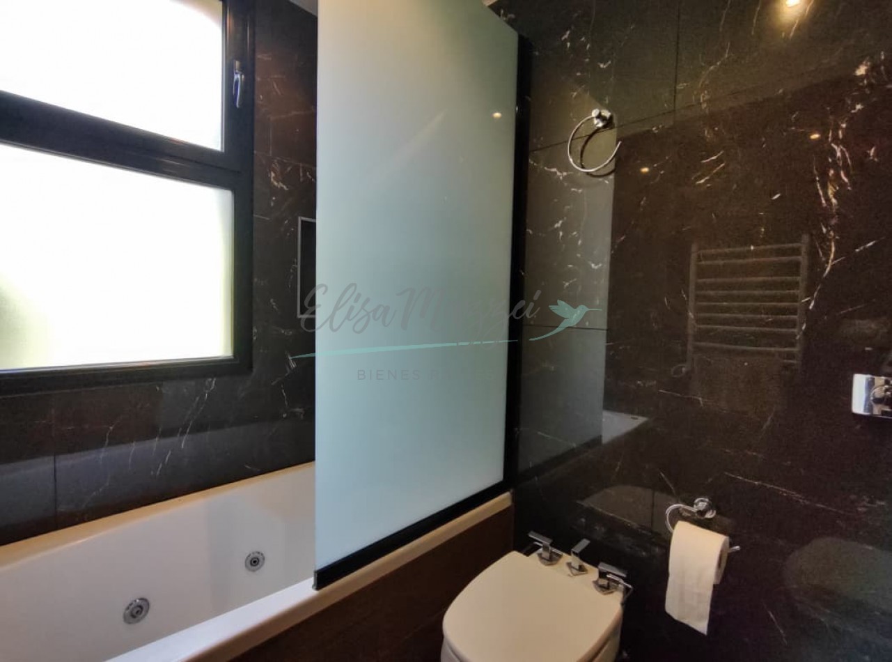 CASA EN VENTA - COSTA ESMERALDA 