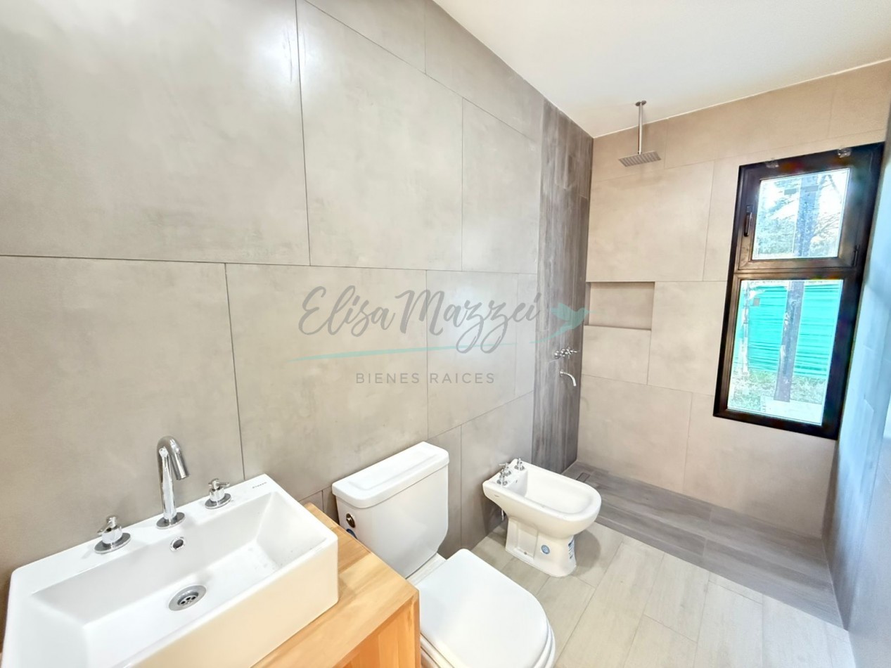 CASA EN VENTA A ESTRENAR - PINAMAR