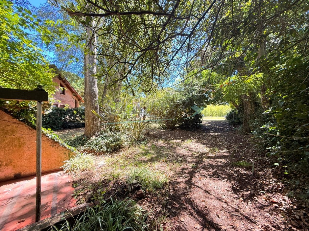 CASA EN VENTA - A METROS DEL MAR - VALERIA DEL MAR