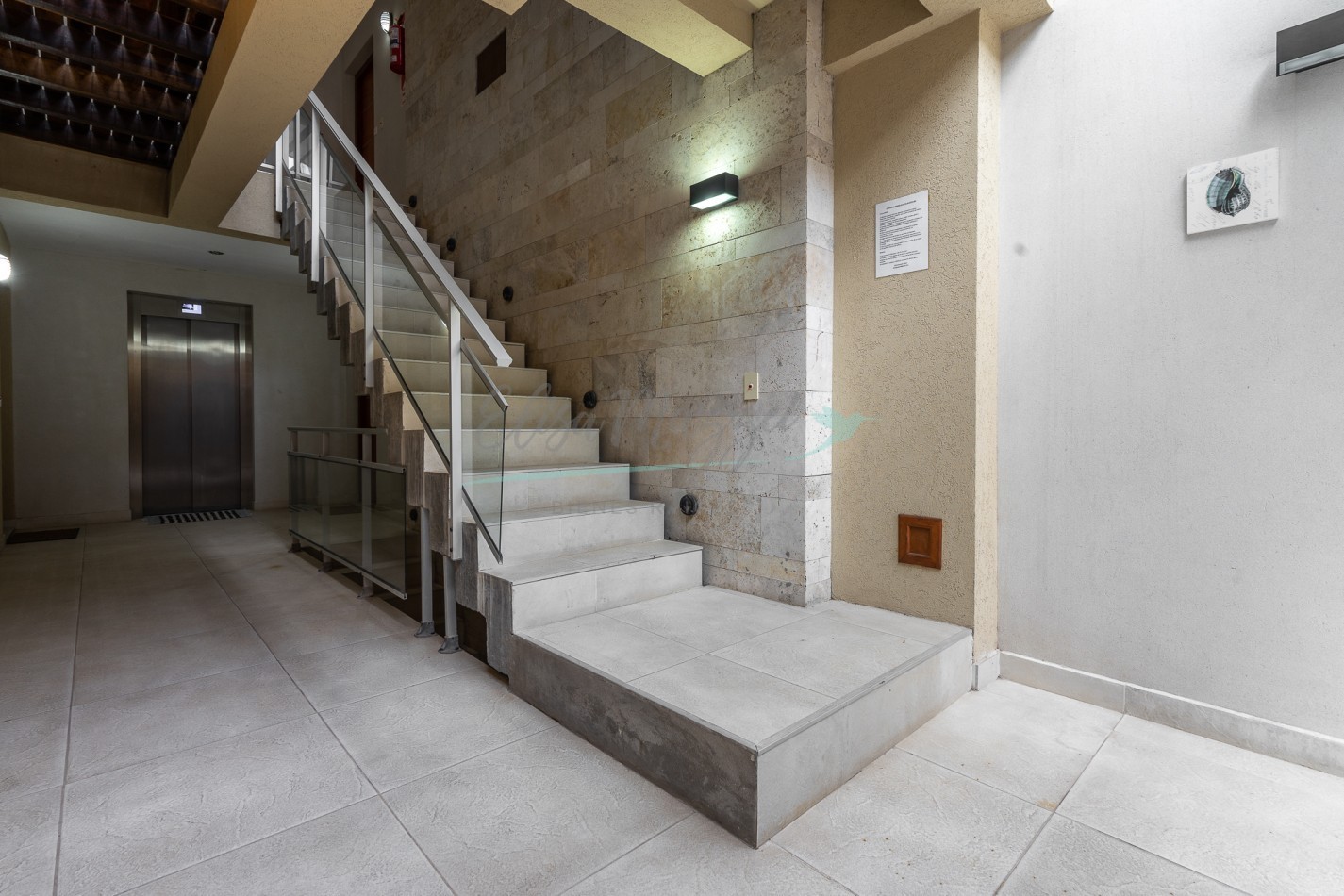 DEPARTAMENTO EN VENTA - PINAMAR 