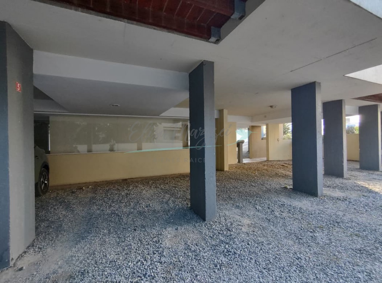 DEPARTAMENTO TRES AMBIENTES A METROS DEL MAR - EN VENTA - PINAMAR