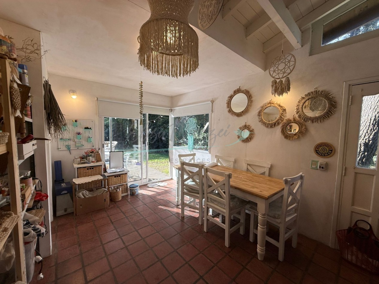 CASA EN VENTA - VALERIA DEL MAR