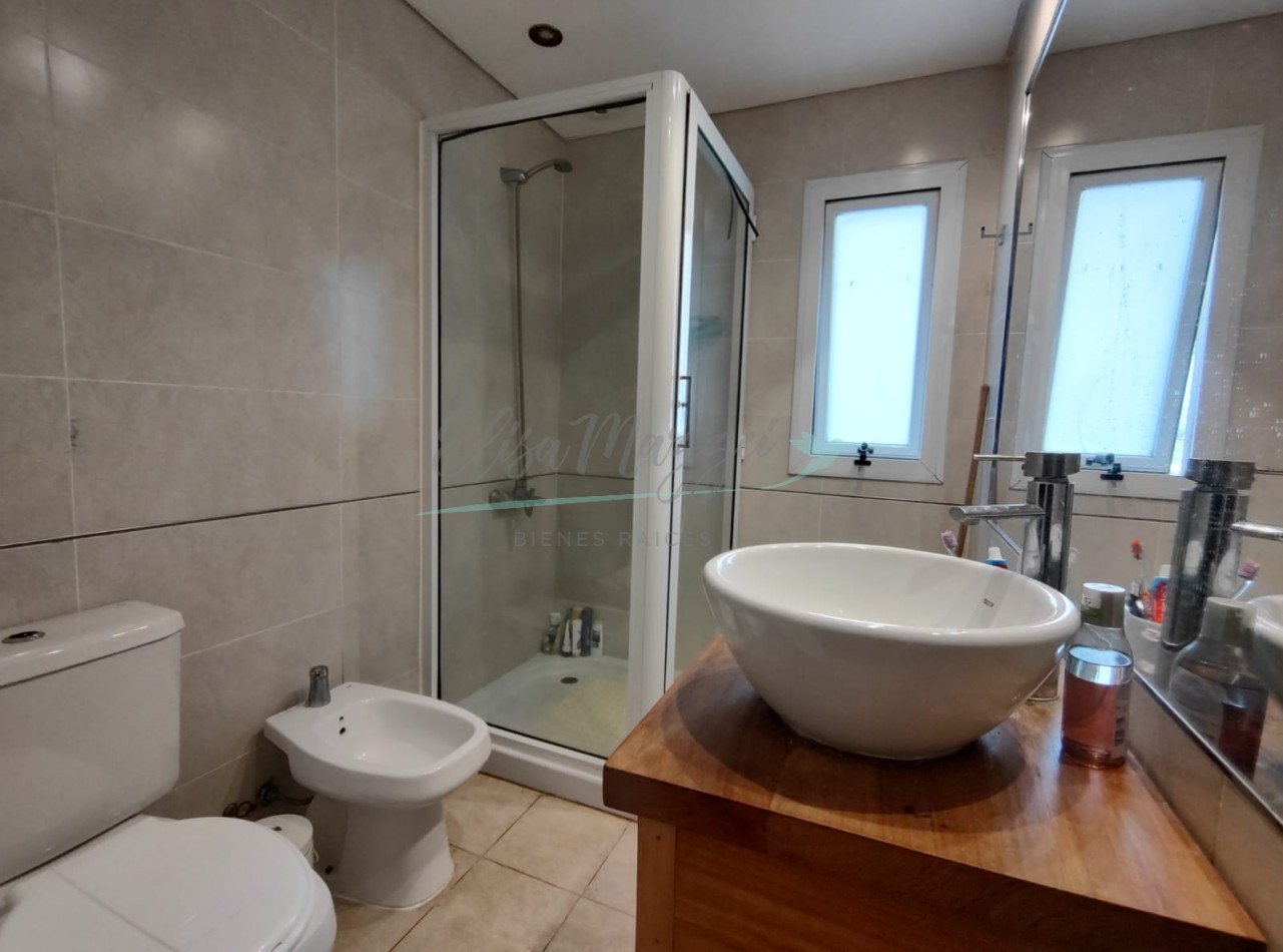 CASA EN VENTA - PINAMAR