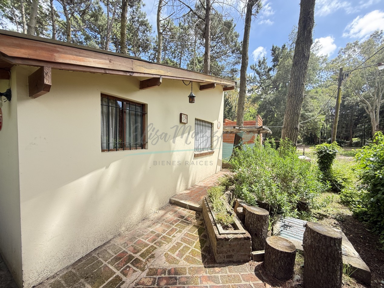 CASA EN VENTA - VALERIA DEL MAR - PINAMAR 