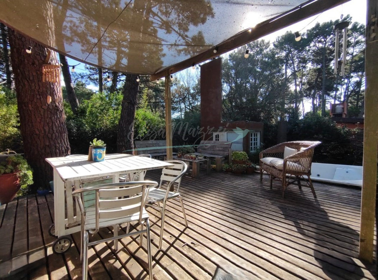 CASA EN VENTA - VALERIA DEL MAR