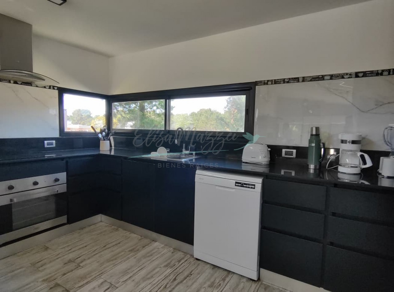 CASA EN VENTA - COSTA ESMERALDA 