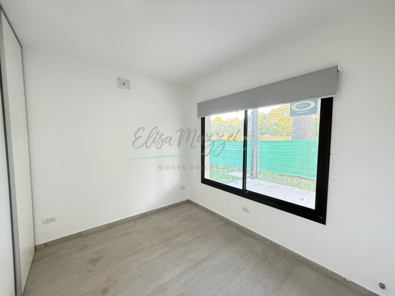 CASA EN VENTA A ESTRENAR - PINAMAR