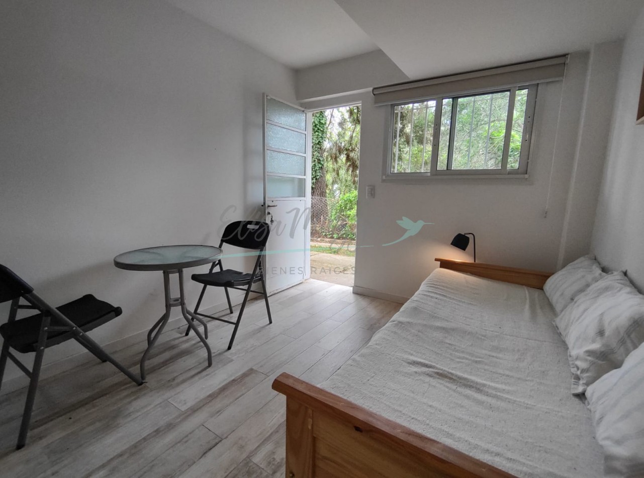 DEPARTAMENTO TIPO DUPLEX EN VENTA - CUATRO AMBIENTES - VALERIA DEL MAR