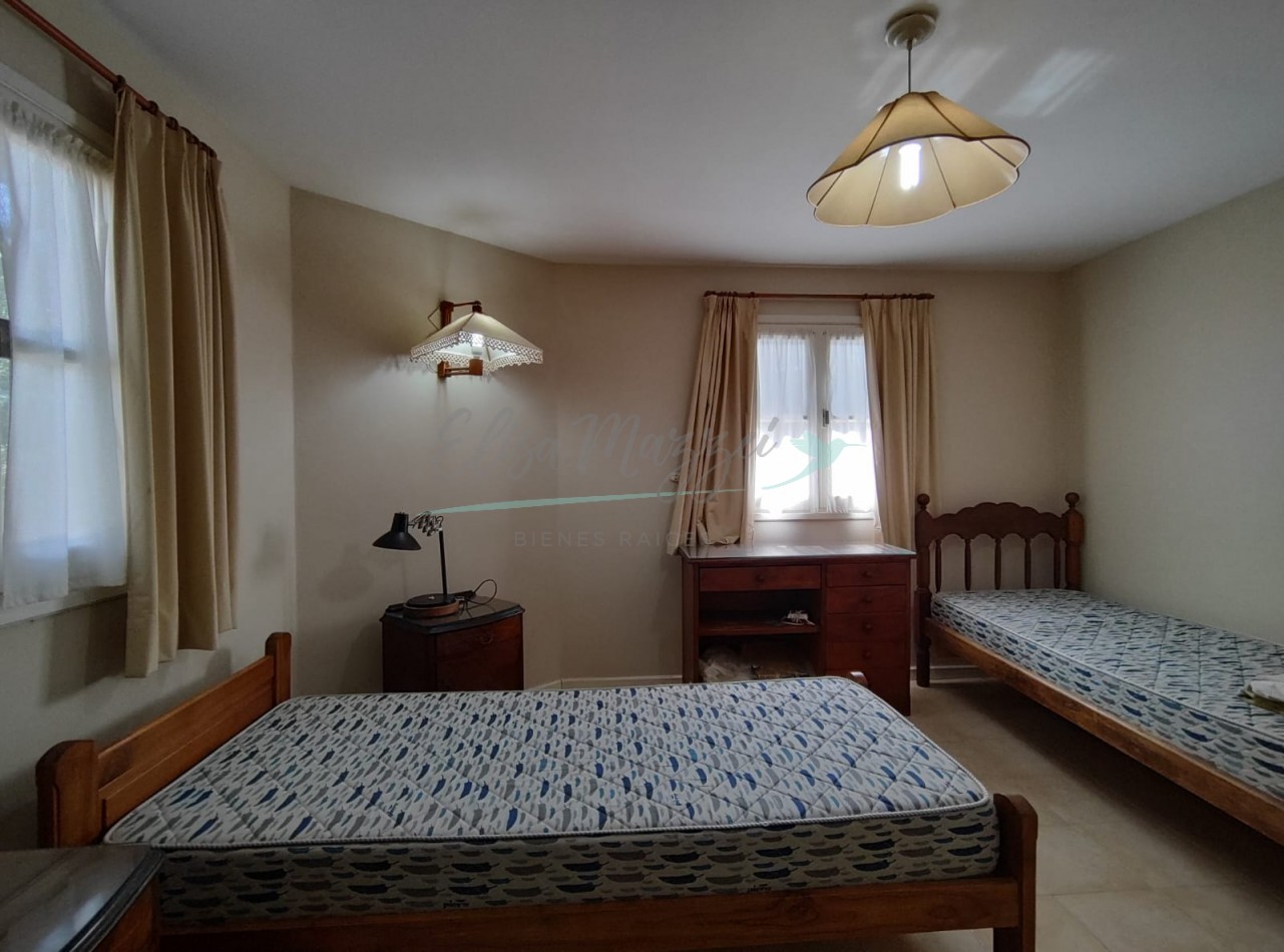 CASA EN VENTA - PINAMAR