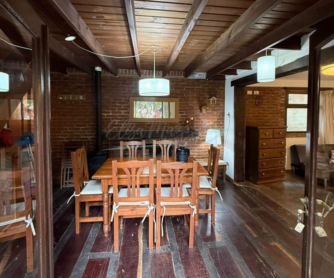 CASA EN VENTA - MAR DE LAS PAMPAS