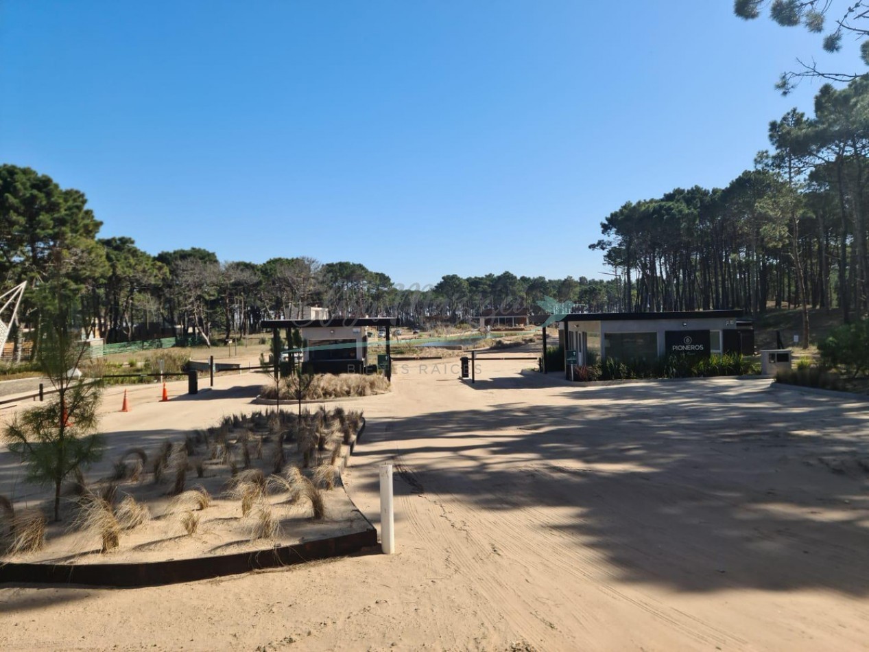 LOTE EN VENTA - BARRIO PIONEROS - PINAMAR