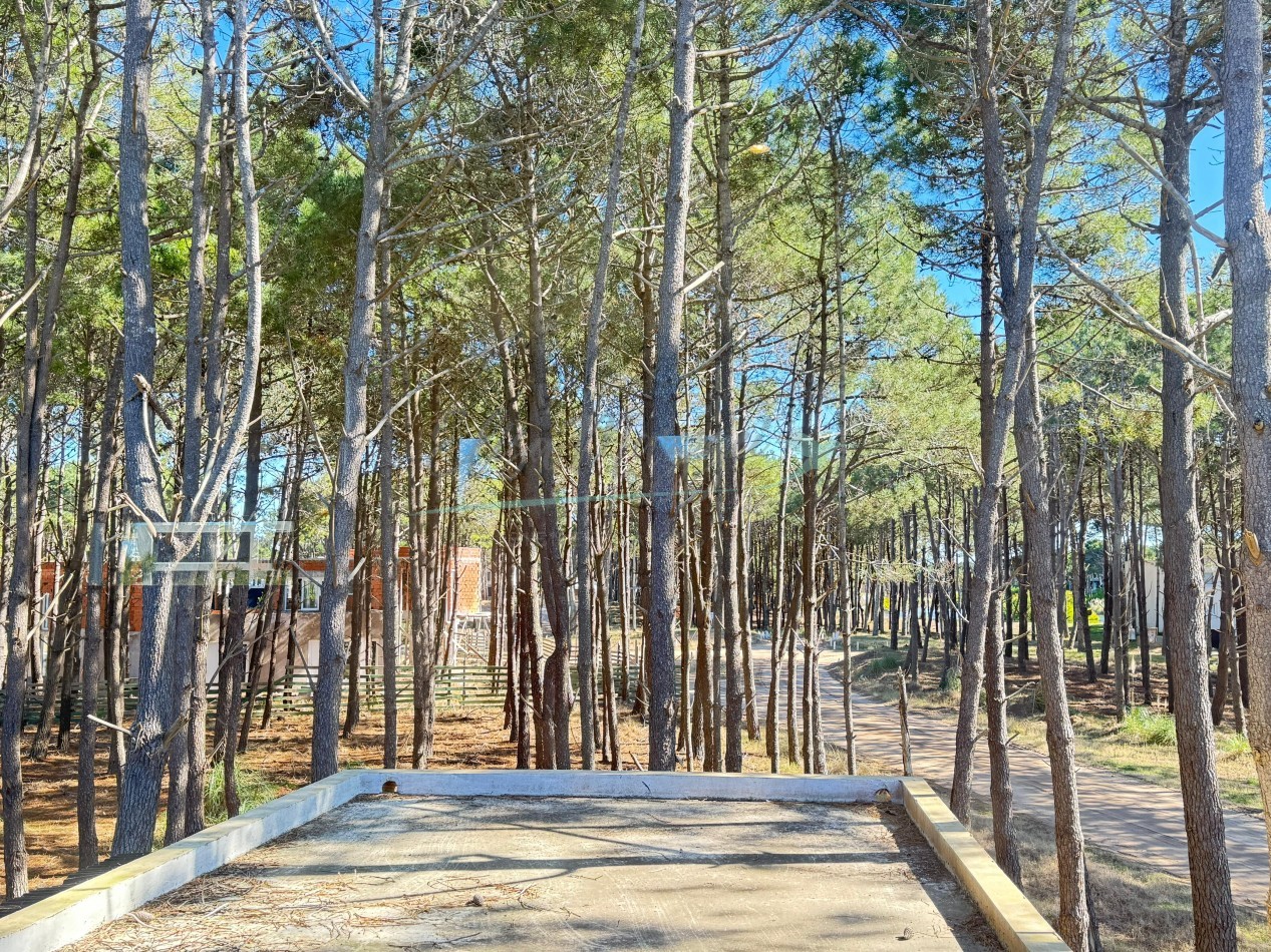 CASA EN VENTA A METROS DEL MAR - VILLA ROBLES