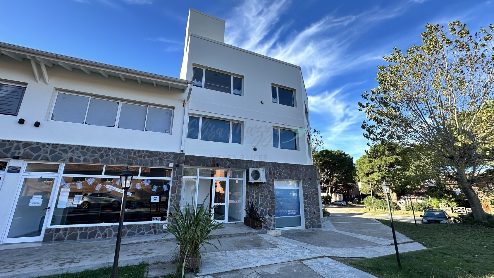 OFICINA EN ALQUILER - LOCAL EN PINAMAR CENTRO