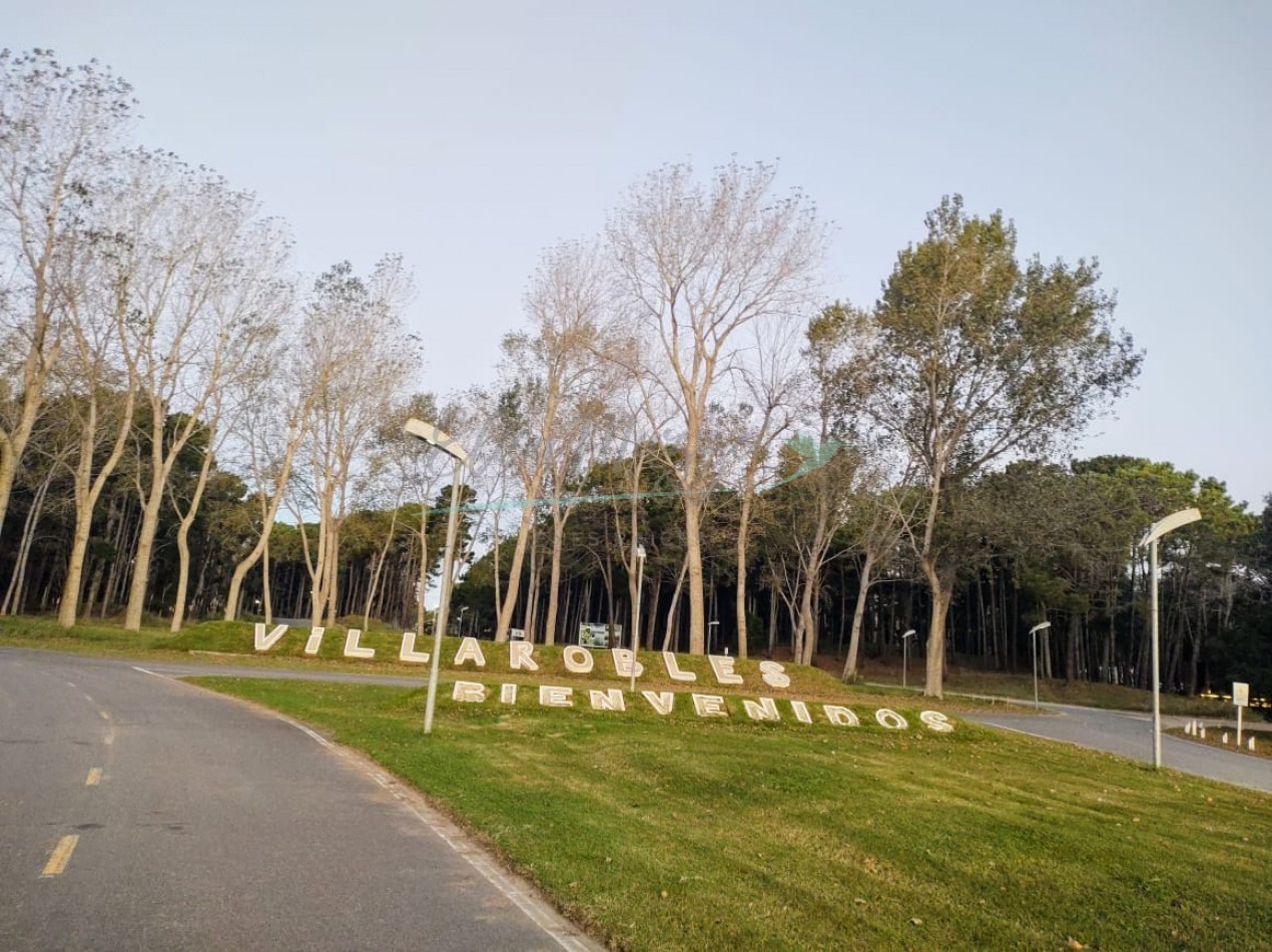 LOTE EN VILLA ROBLES - EN VENTA - OPORTUNIDAD - FINANCIACION