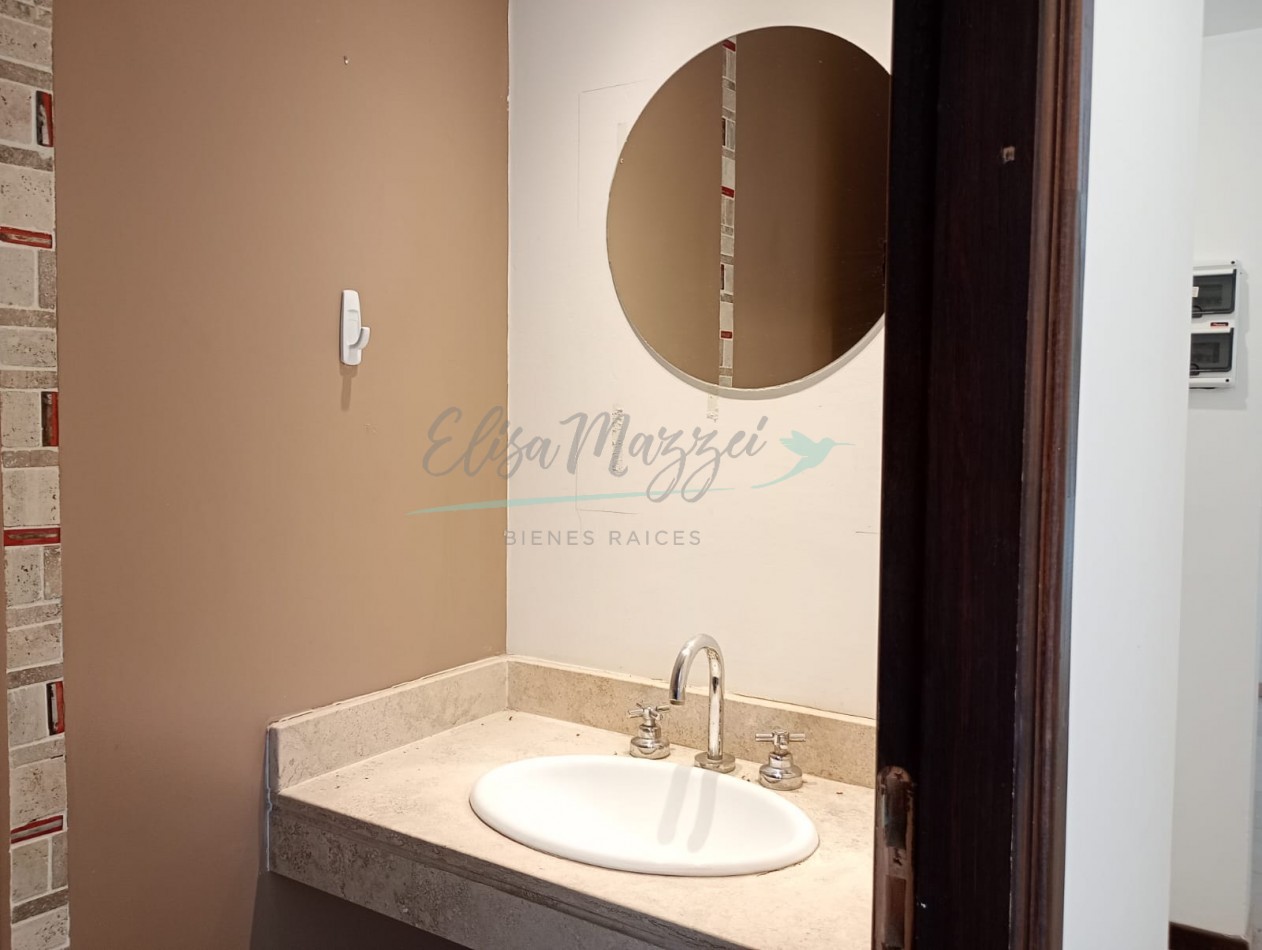 LOCAL EN ALQUILER - PINAMAR CENTRO