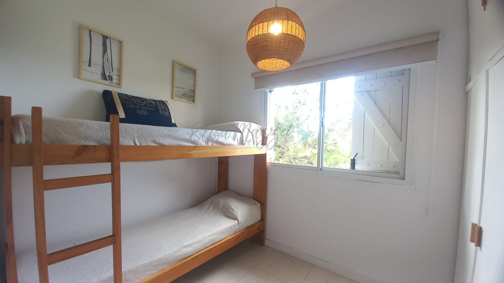 DEPARTAMENTO TIPO DUPLEX EN VENTA - CUATRO AMBIENTES - VALERIA DEL MAR