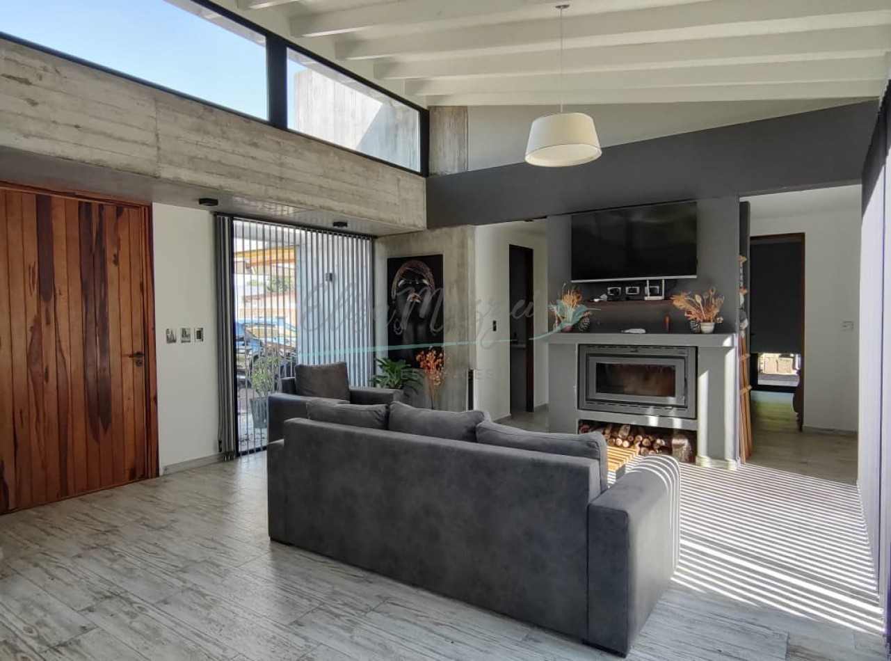 CASA EN VENTA - COSTA ESMERALDA 