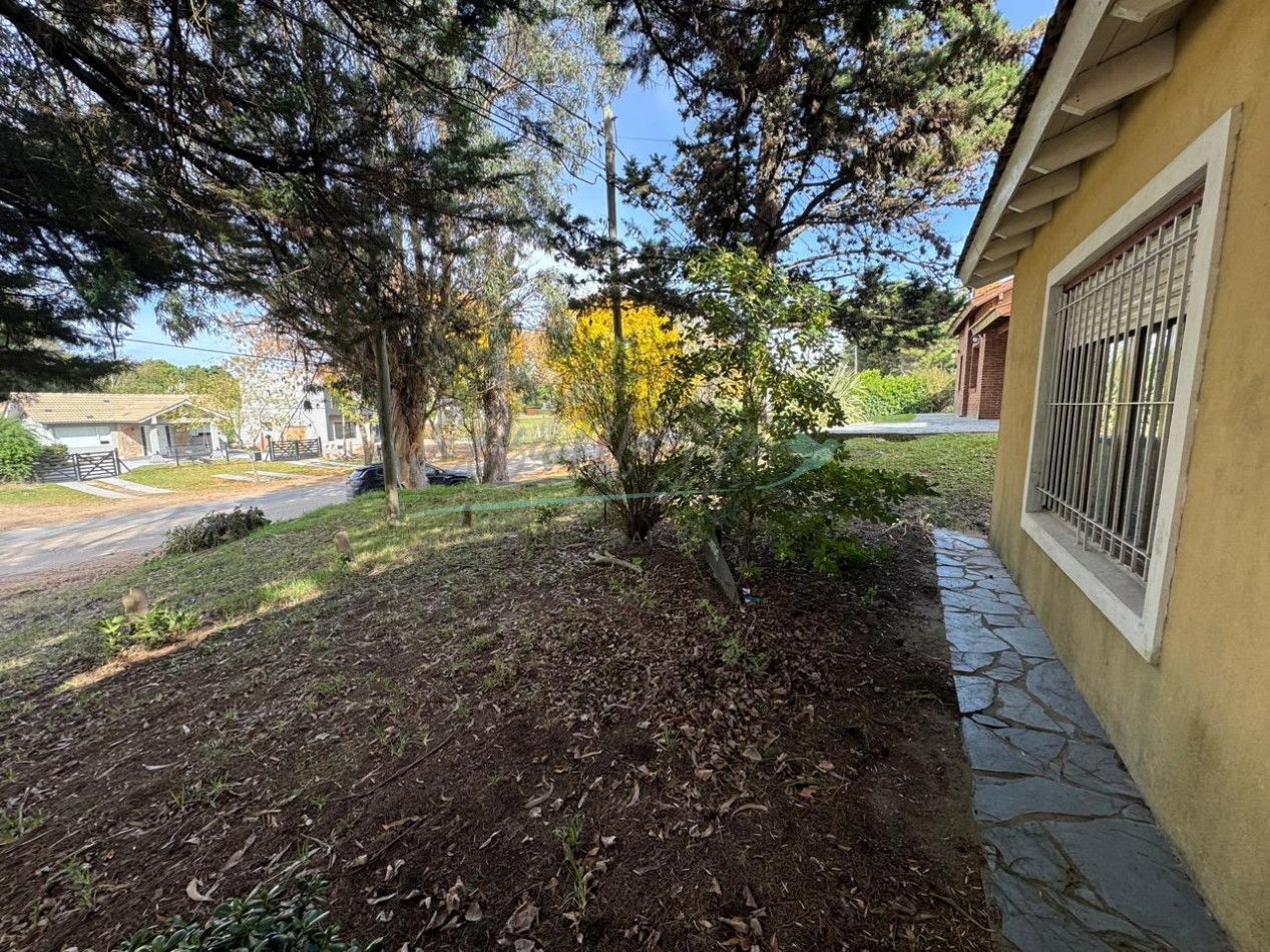 CASA EN VENTA - OSTENDE - PINAMAR 