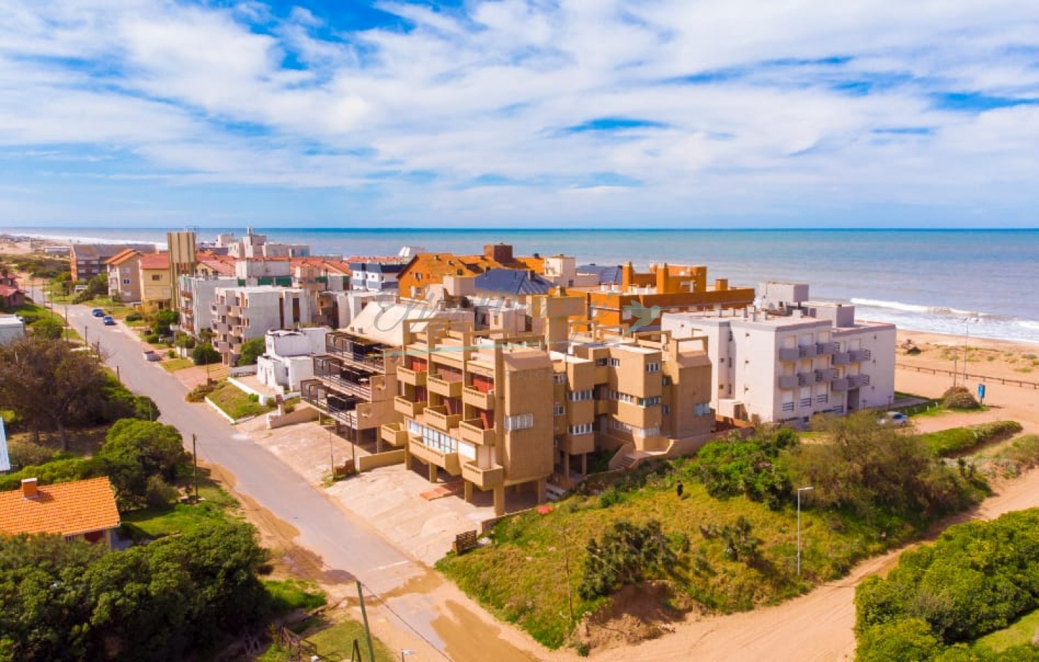 DEPARTAMENTO EN VENTA - CERCA DEL MAR - PINAMAR